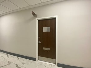 11 Broadway, New York, NY for lease Interior Photo- Image 1 of 3