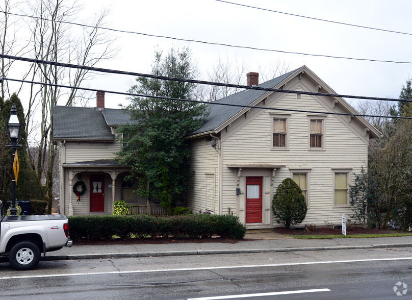 3214 Post Rd, Warwick, RI for sale - Primary Photo - Image 1 of 1