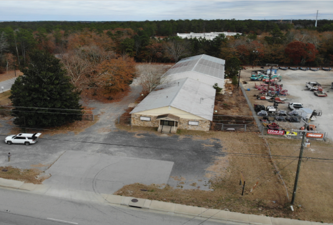 869 S Lake Dr, Lexington, SC for lease - Building Photo - Image 1 of 8