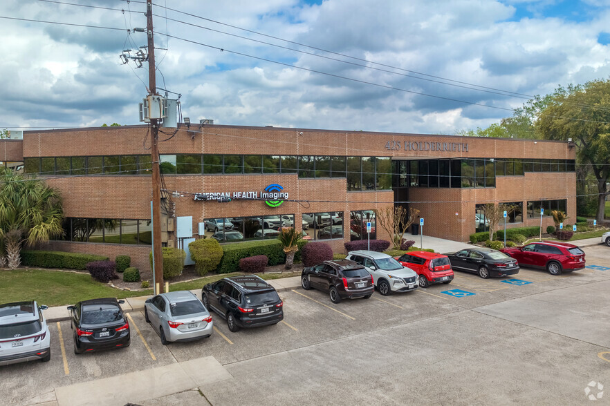 425 Holderrieth Blvd, Tomball, TX for lease - Building Photo - Image 2 of 10