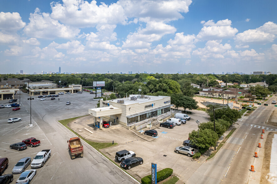 9150 Chimney Rock Rd, Houston, TX for lease - Aerial - Image 3 of 3