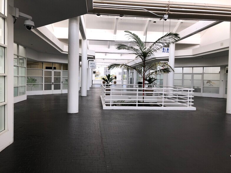 560 Nimitz Hwy, Honolulu, HI for lease - Interior Photo - Image 3 of 12