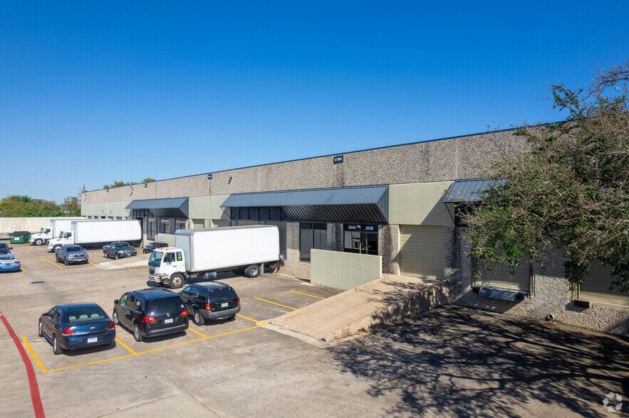 6550 Long Point Rd, Houston, TX for lease - Building Photo - Image 2 of 5