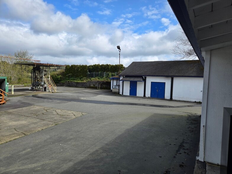 1702 Pennsylvania Ave, Bremerton, WA for sale - Building Photo - Image 2 of 7