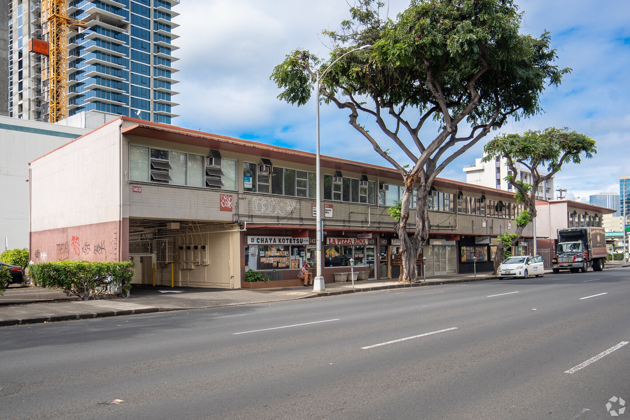 1413-1427 King St, Honolulu, HI for lease Building Photo- Image 1 of 8
