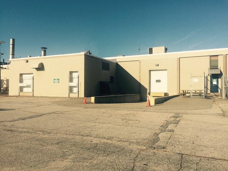 150-160 Niantic Ave, Providence, RI for lease - Building Photo - Image 2 of 6