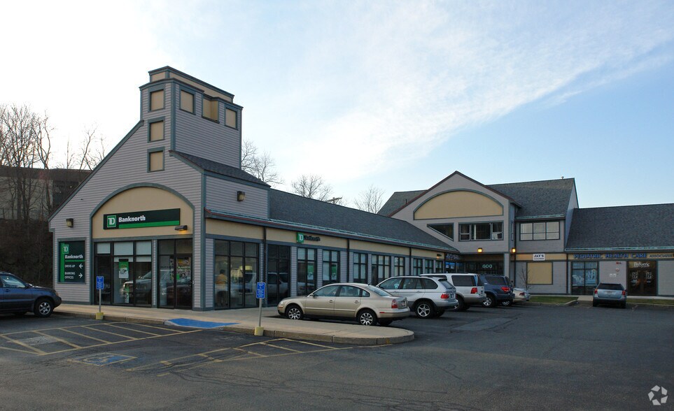 600 Loring Ave, Salem, MA 01970