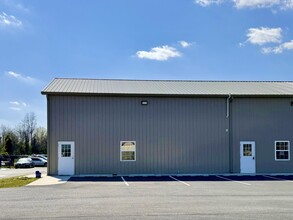 5087 N DuPont Hwy, Dover, DE for lease Building Photo- Image 2 of 10