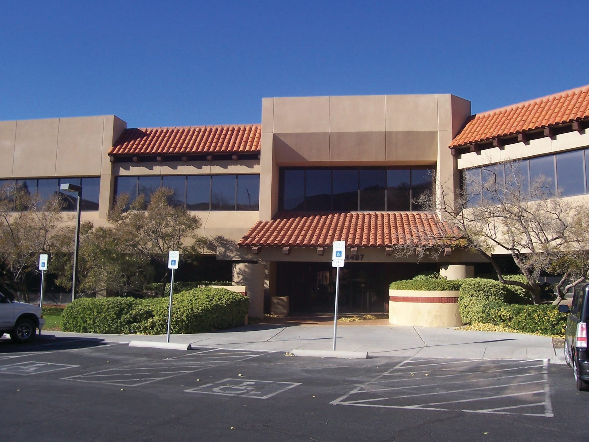 4445 N Mesa St, El Paso, TX for lease Building Photo- Image 1 of 5