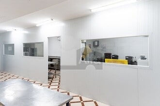 Retail in Santa Eulària des Riu, Islas Baleares for lease Interior Photo- Image 2 of 9