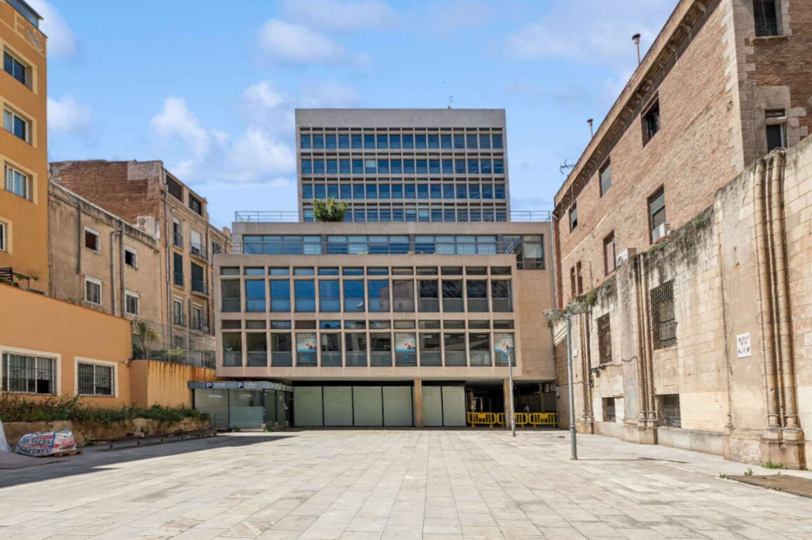Office in Carrer de Rivadeneyra, 6, Barcelona for lease Building Photo- Image 1 of 7