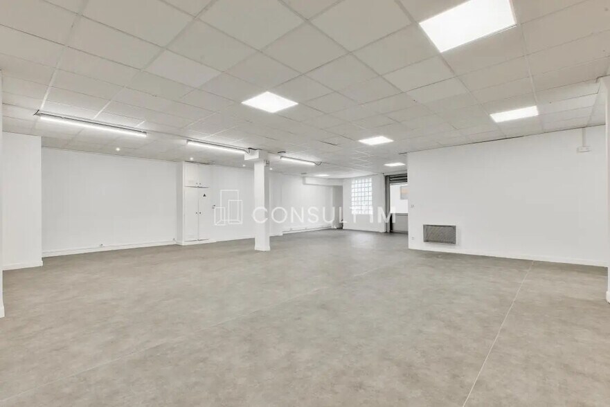 Office in Boulogne-Billancourt for lease - Building Photo - Image 3 of 7