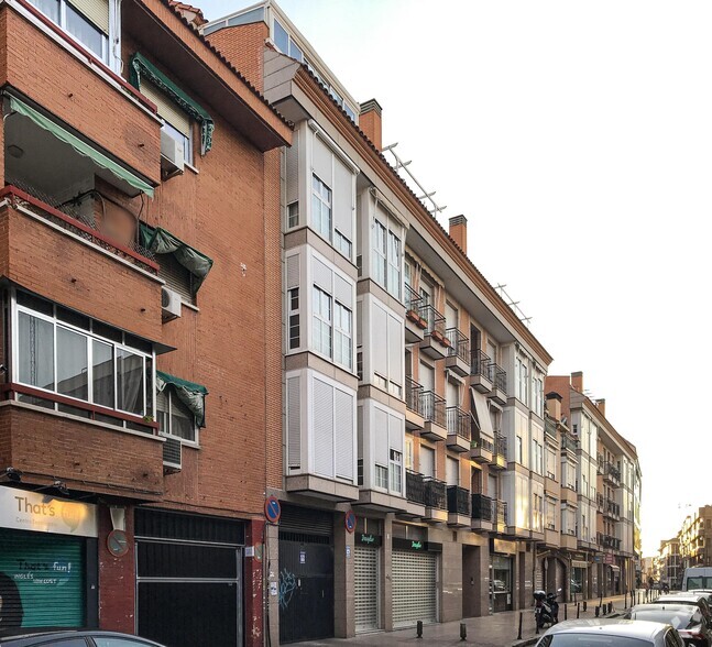 Multifamily in Leganés, MAD for sale - Primary Photo - Image 1 of 2