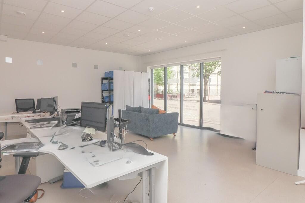 25 Mount Stuart Sq, Cardiff for lease Interior Photo- Image 1 of 5