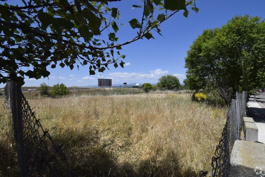 Land in Las Rozas de Madrid, MAD for sale - Building Photo - Image 2 of 3