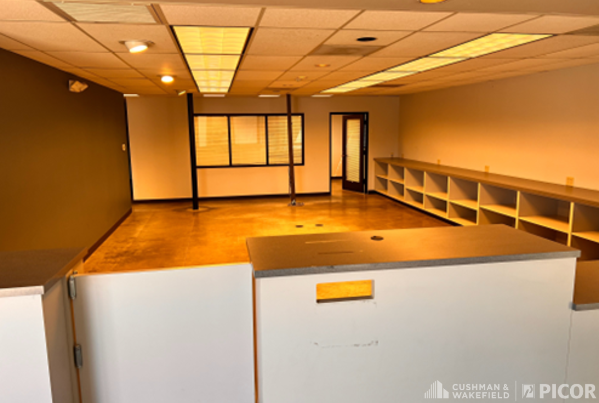 240 N Freeport Dr, Nogales, AZ 85621 - Office for Sale | LoopNet