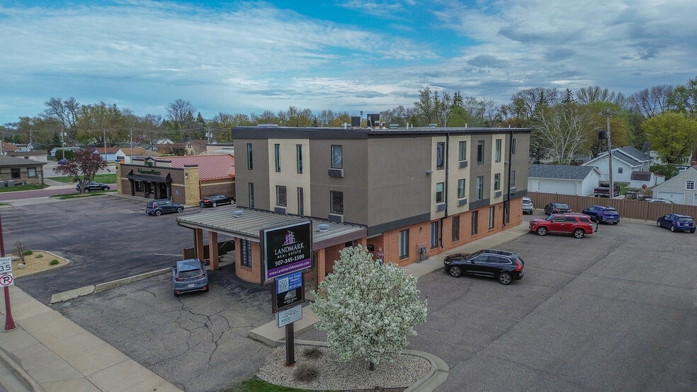931 E Madison Ave, Mankato, MN for lease - Building Photo - Image 1 of 17