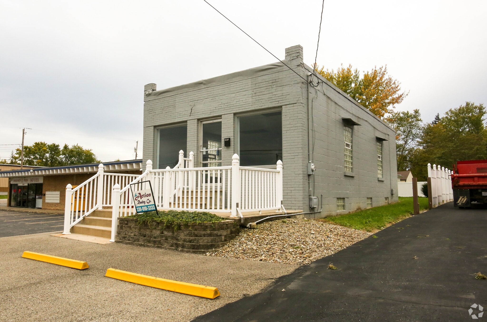 4913 Mahoning Ave NW, Warren, OH for sale Primary Photo- Image 1 of 1