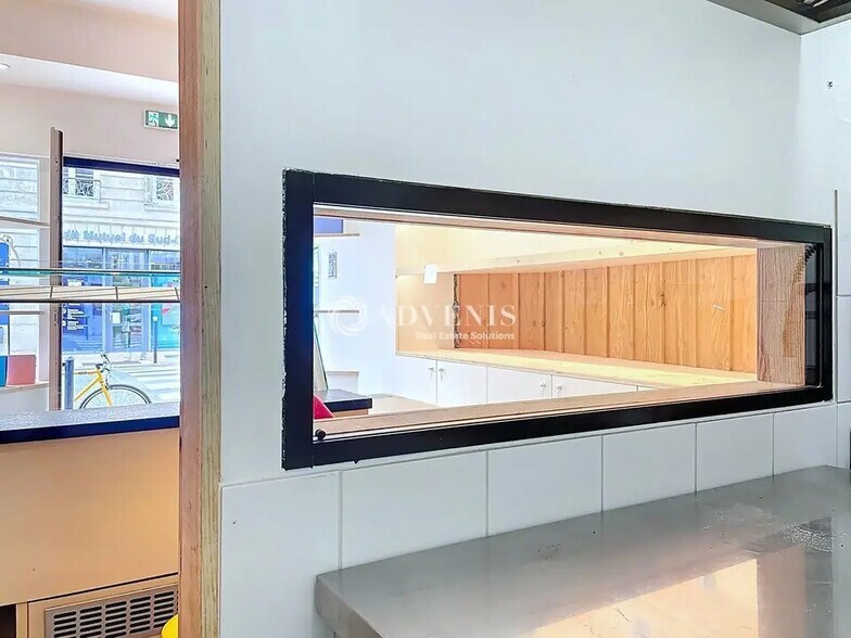 Retail in Bordeaux for lease - Interior Photo - Image 3 of 7