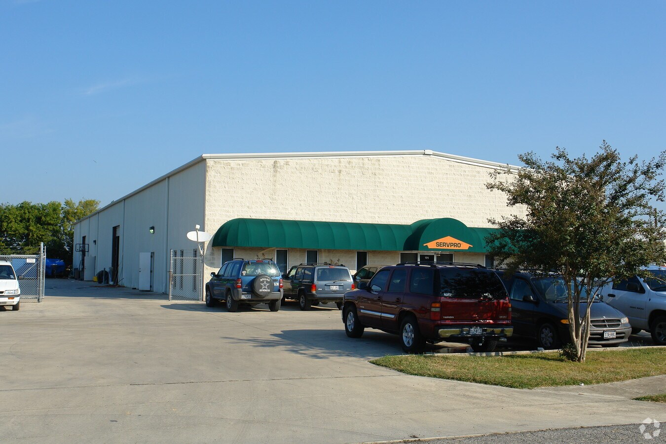 109 Commercial Pl, Schertz, TX 78154