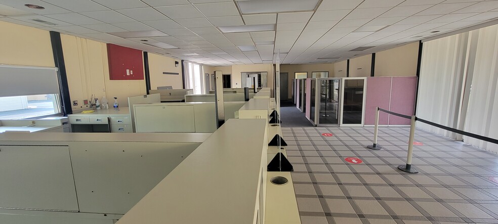 1609 Main St, Pleasant Valley, NY for lease - Interior Photo - Image 3 of 4