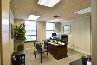 501 S High St, Columbus, OH for lease Interior Photo- Image 2 of 7