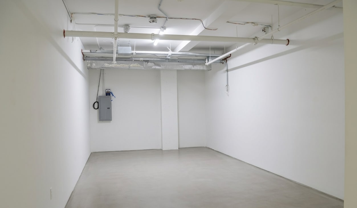 1 NE 1st St, Miami, FL for lease Interior Photo- Image 1 of 1