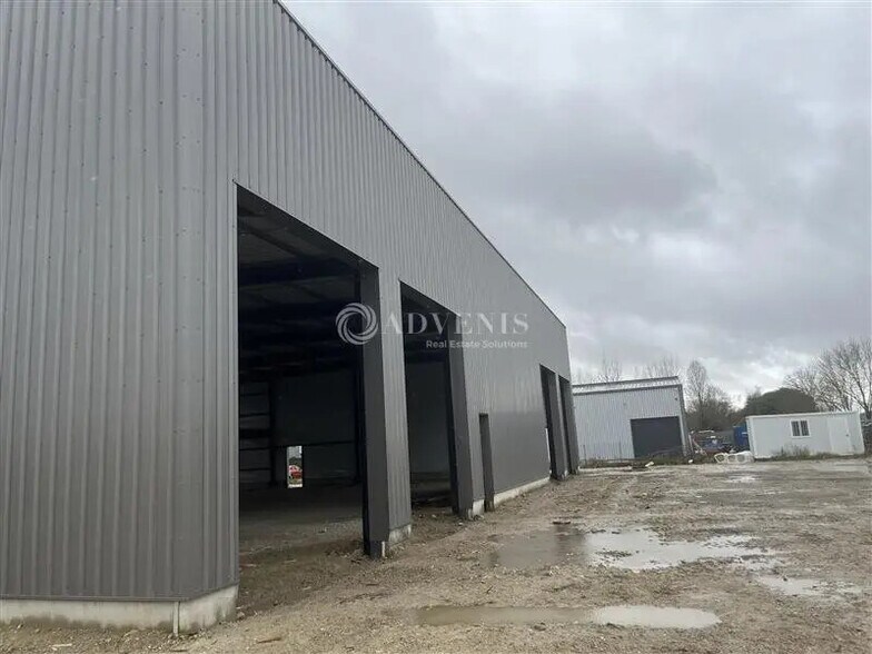 Flex in Saint-Pierre-des-Corps for lease - Building Photo - Image 3 of 7