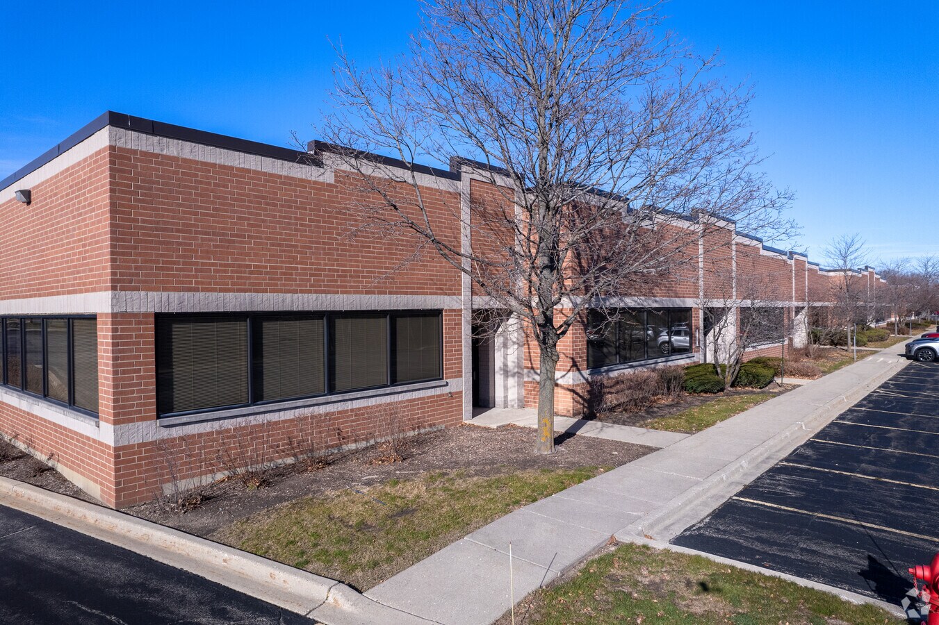 15611585 Barclay Blvd, Buffalo Grove, IL 60089