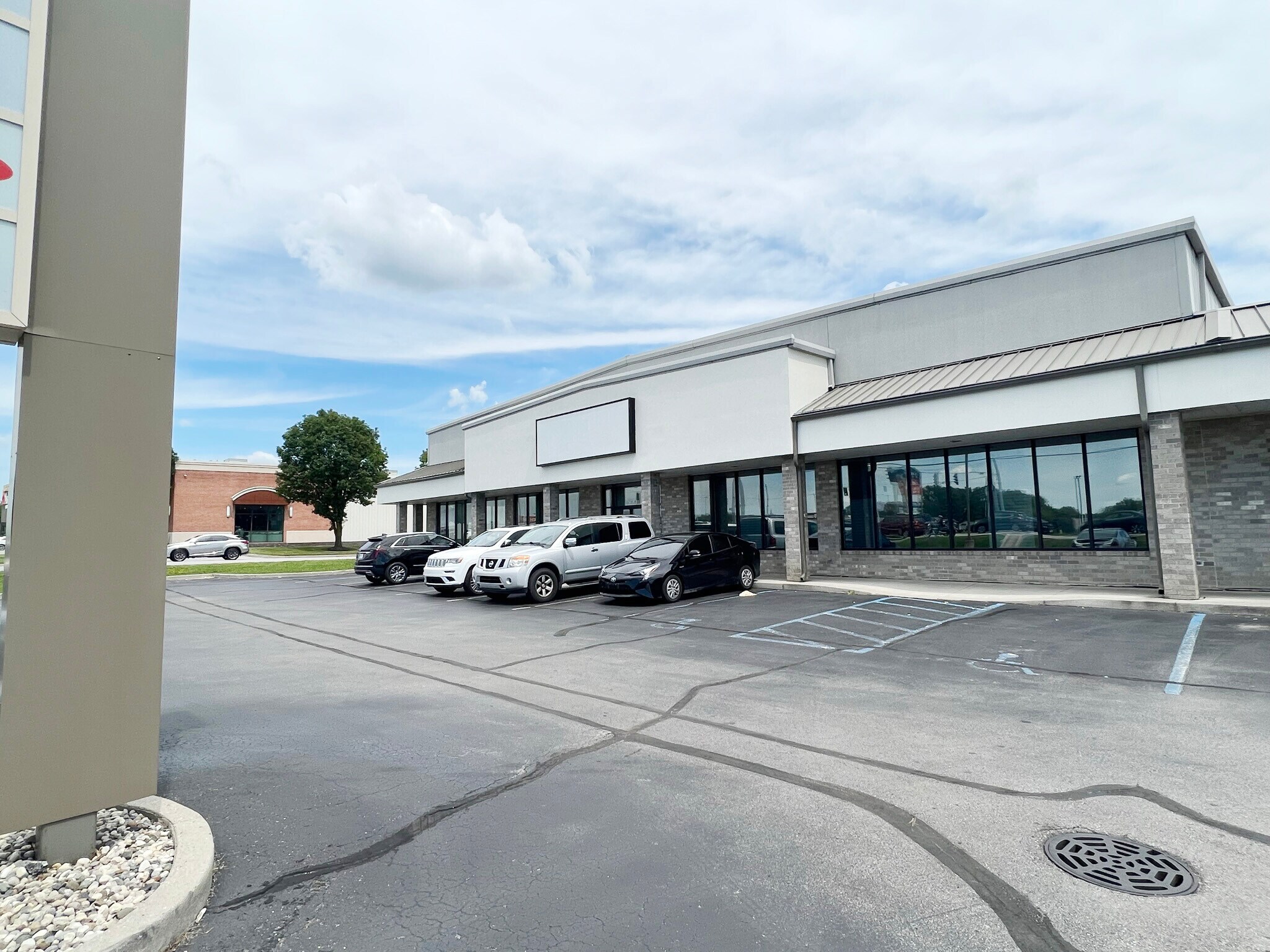 6210-6230 Lima Rd, Fort Wayne, IN for sale Primary Photo- Image 1 of 1