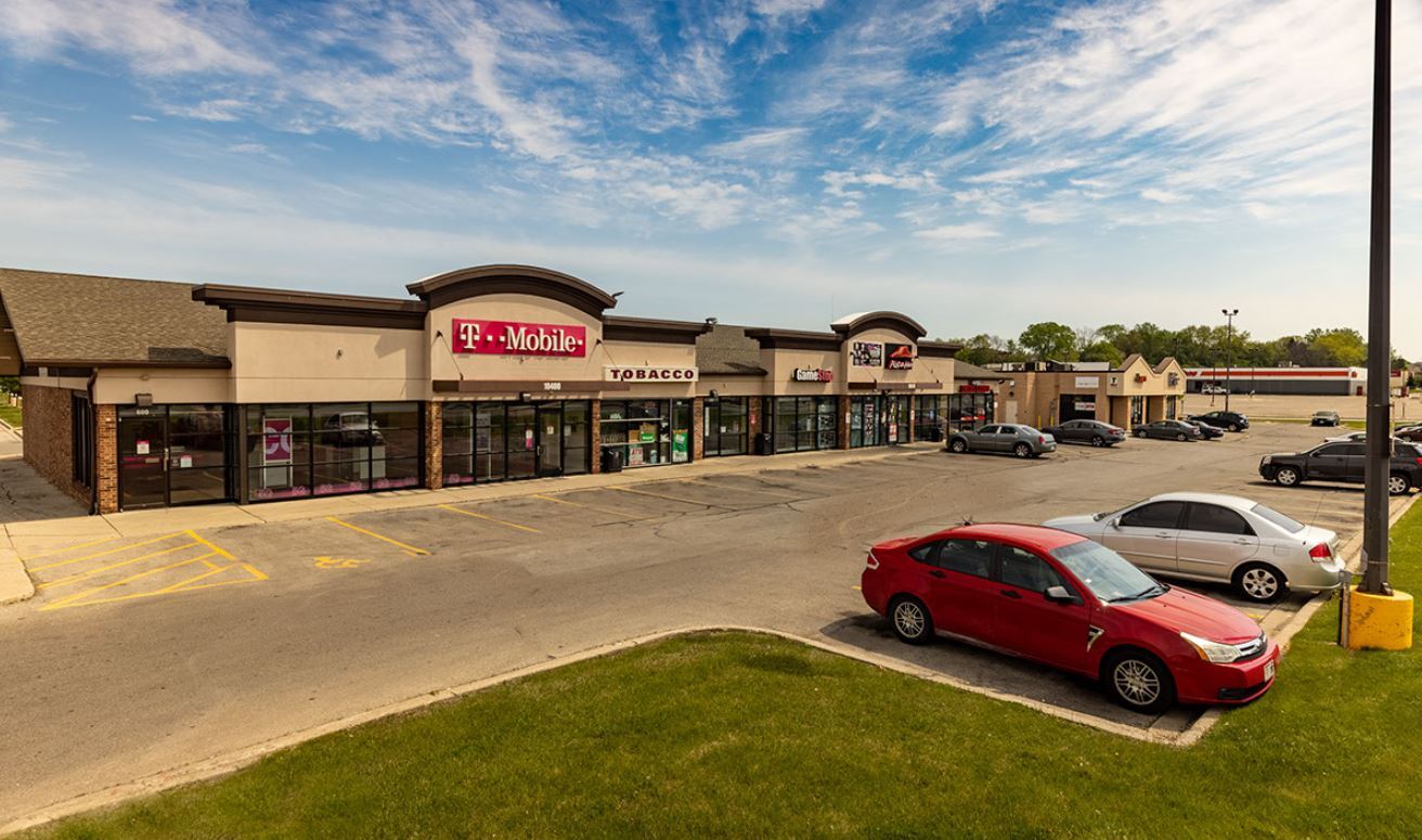 10324-10448 W Silver Spring Dr, Milwaukee, WI for lease Building Photo- Image 1 of 3