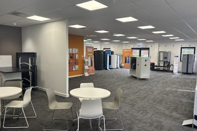 2 Stinsford Rd, Poole for lease Interior Photo- Image 1 of 7