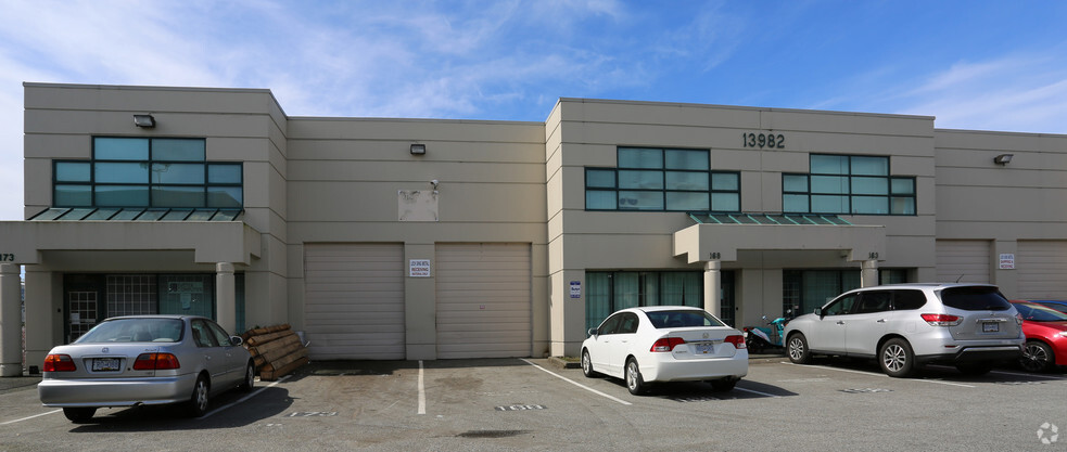 13982 Cambie Rd, Richmond, BC for lease - Building Photo - Image 2 of 8