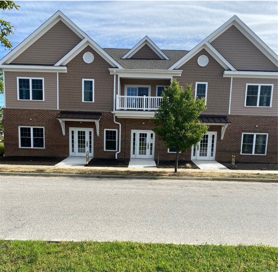 601605 Commonwealth, Yorktown, VA 23693