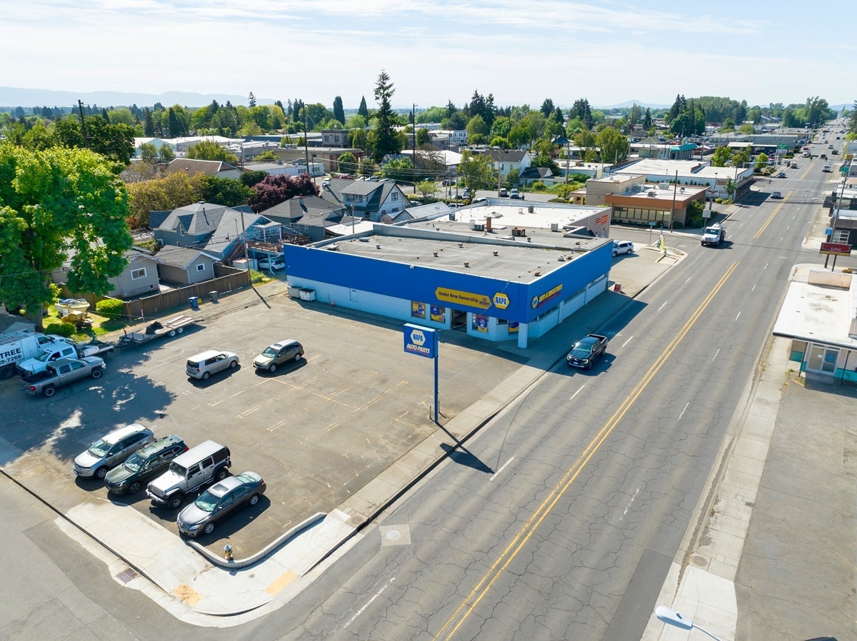 760 Ivy St, Junction City, OR for sale Building Photo- Image 1 of 1
