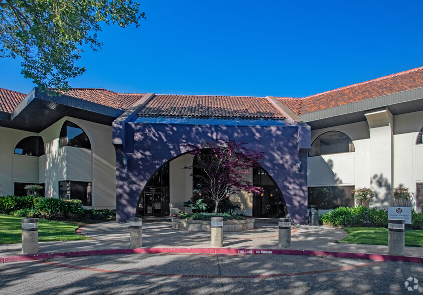 1601 S De Anza Blvd, Cupertino, CA for lease - Building Photo - Image 1 of 3