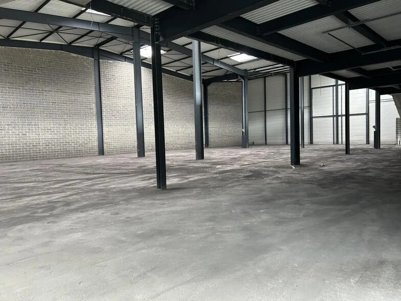 Flex in Wattrelos for sale - Interior Photo - Image 2 of 8