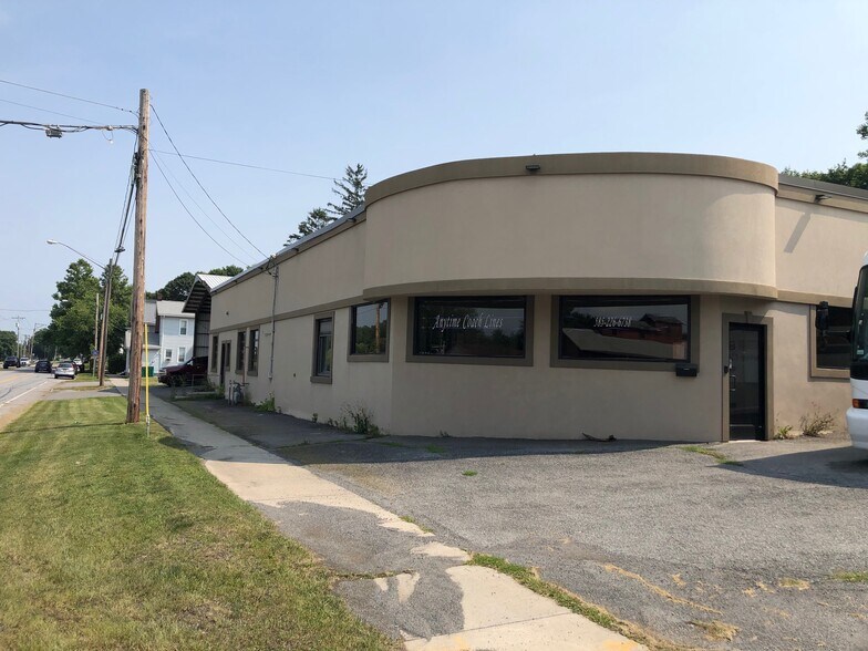 90 W Main St, Avon, NY for sale - Building Photo - Image 1 of 1