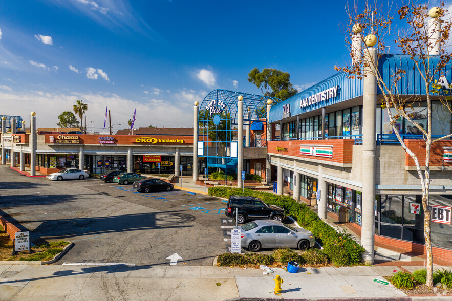 4401-4453 Redondo Beach Blvd, Lawndale, CA for lease - Primary Photo - Image 1 of 4