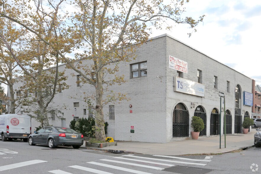 161-01-161-05 Horace Harding Expy, Fresh Meadows, NY for sale - Primary Photo - Image 1 of 1
