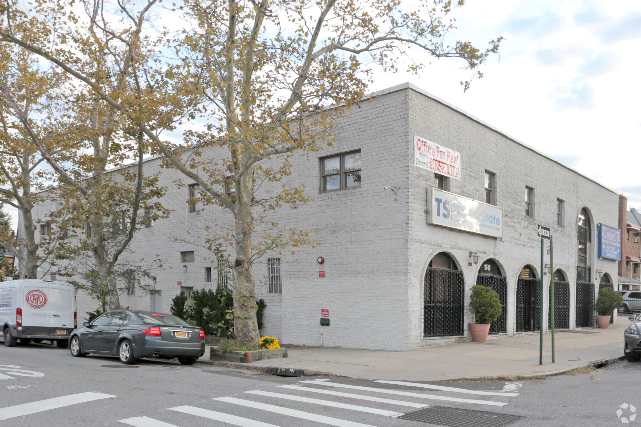 161-01-161-05 Horace Harding Expy, Fresh Meadows, NY for sale Primary Photo- Image 1 of 1