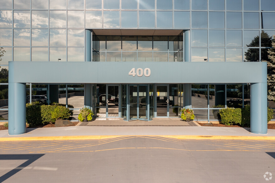 400 E Diehl Rd, Naperville, IL for lease - Building Photo - Image 3 of 16