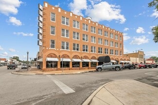 More details for 104 E North St, Uvalde, TX - Multifamily for Sale