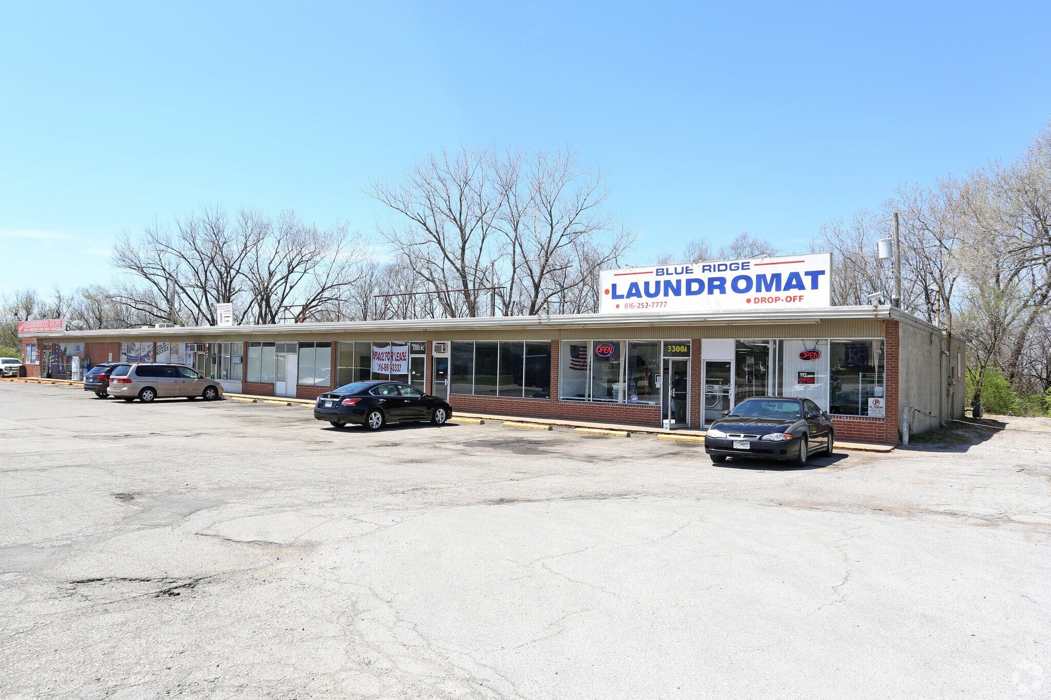 3302 S Blue Ridge Cut Off, Independence, MO for sale Primary Photo- Image 1 of 1