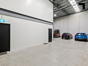 7 Corporate Bvd, Bayswater for lease Interior Photo- Image 1 of 5