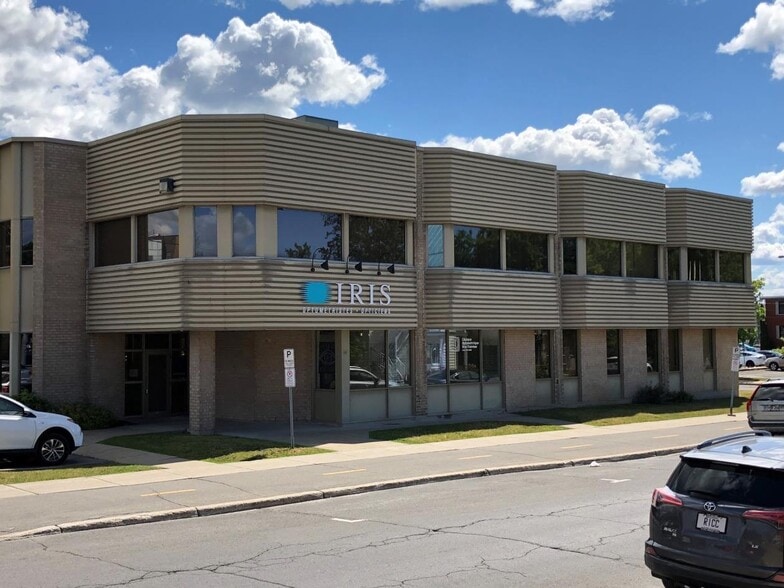 25 St Saint-Joseph, Sainte-therese, QC for sale - Primary Photo - Image 1 of 1