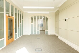 24 Mount Charles, Belfast for lease Interior Photo- Image 2 of 9