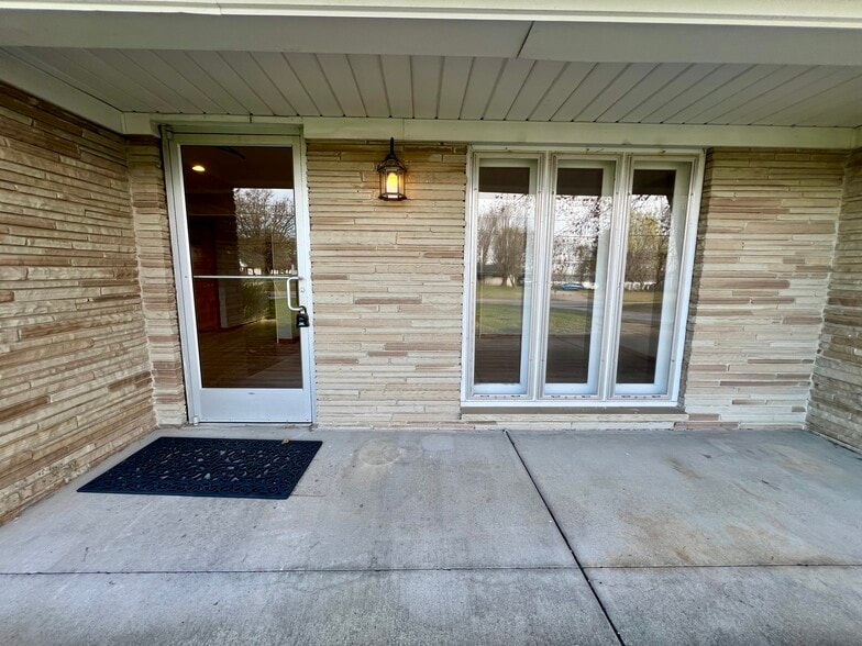 658 N Broadway, Portland, TN for lease - Building Photo - Image 1 of 15