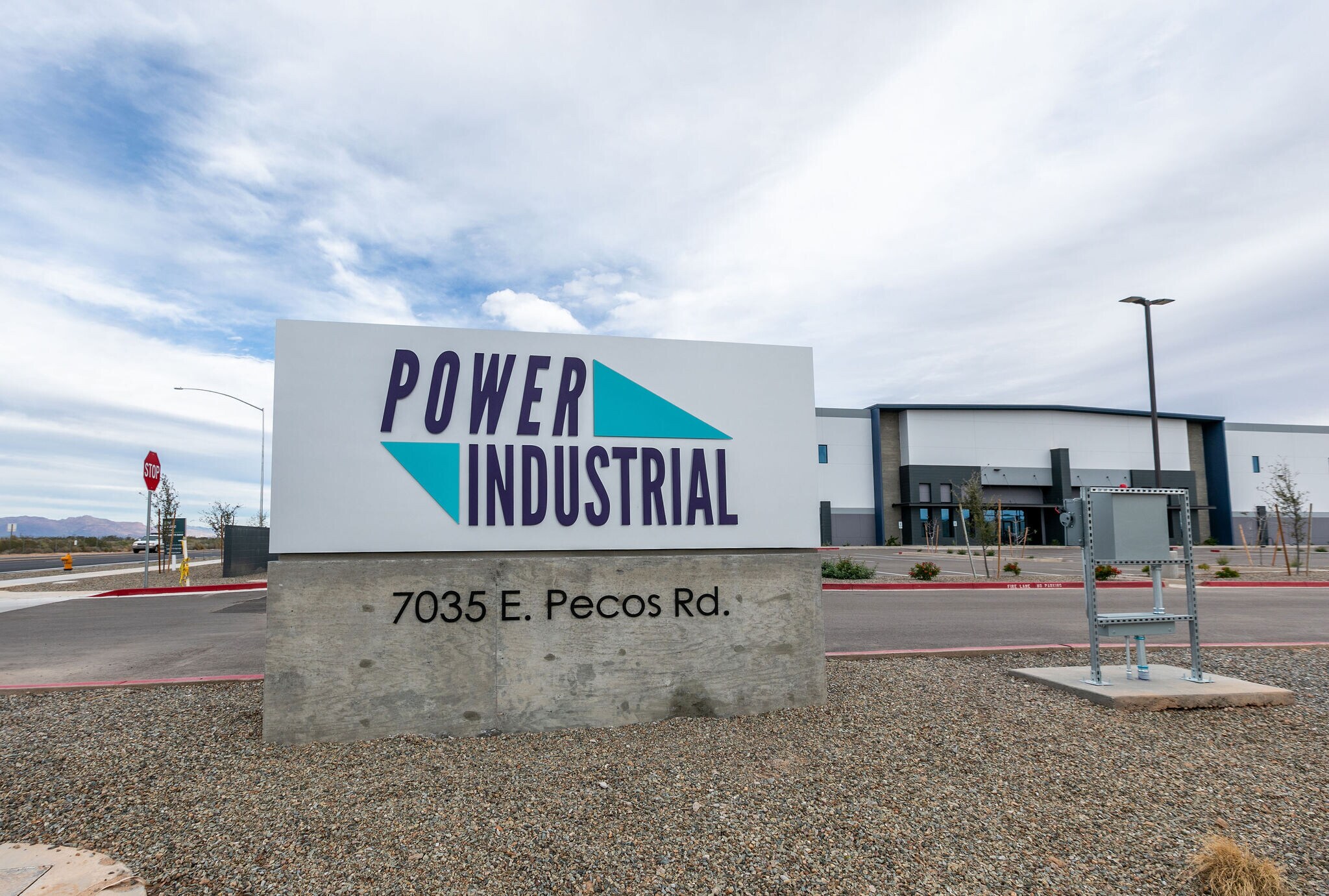 7035 E Pecos Rd, Mesa, AZ for lease Building Photo- Image 1 of 32