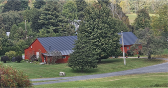 Iconic Old Lantern Barn - Vineyard